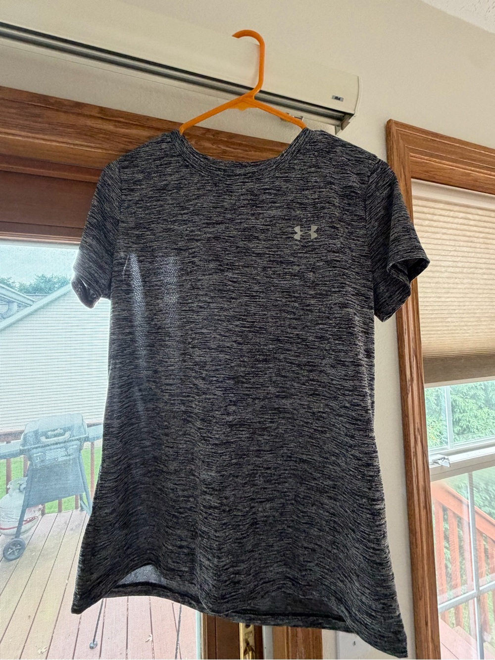 Under Armour Women's Charcoal Heather Short Sleeve Performance Tee